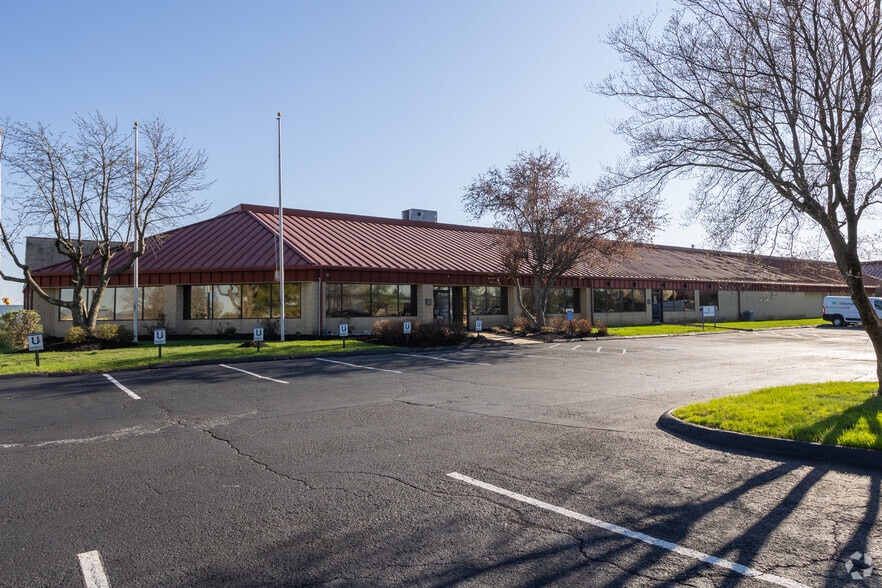 More Photos Of 2800 Black Lake Pl, Philadelphia Warehouse For Lease