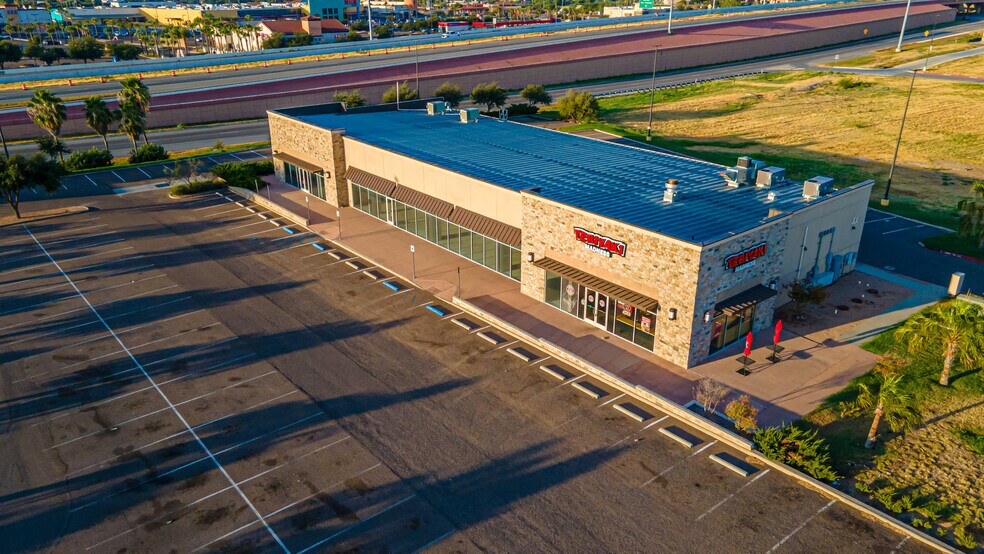 More Photos Of 2302 NE Bob Bullock Loop, Laredo Storefront For Lease