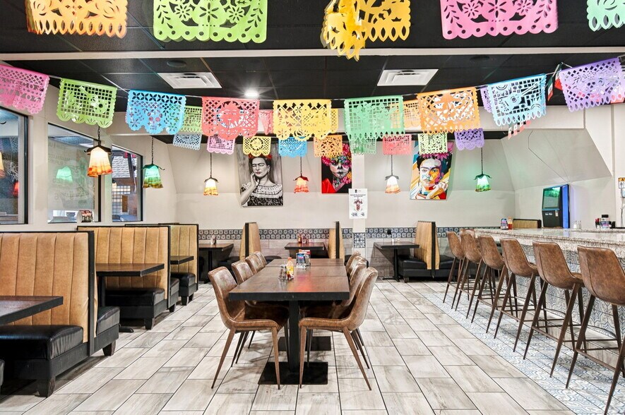 More Photos Of 6322 Rivers Ave, Charleston Restaurant For Lease
