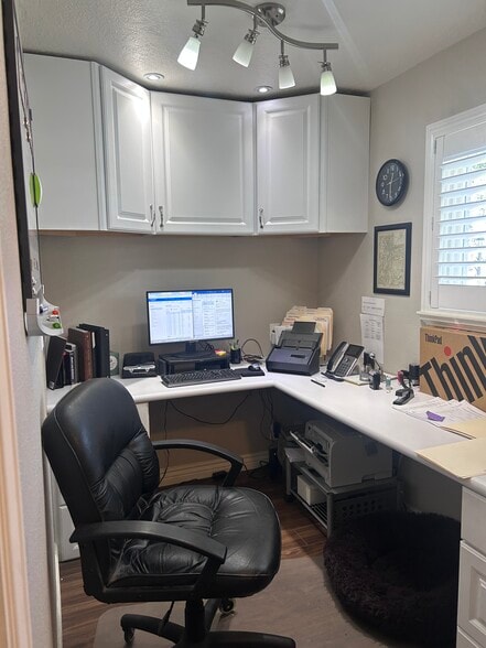 More Photos Of 1215 S Main St, Orem Office For Sale