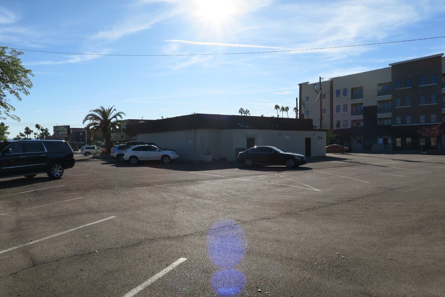 More Photos Of 1534 W Camelback Rd, Phoenix Restaurant For Sale
