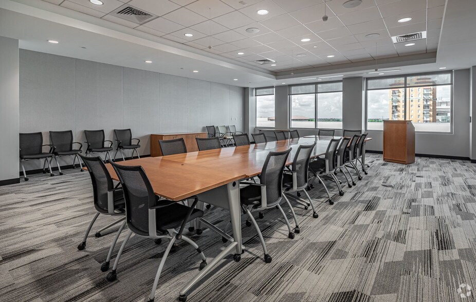 More Photos Of 525 Okeechobee Blvd, West Palm Beach Office For Lease