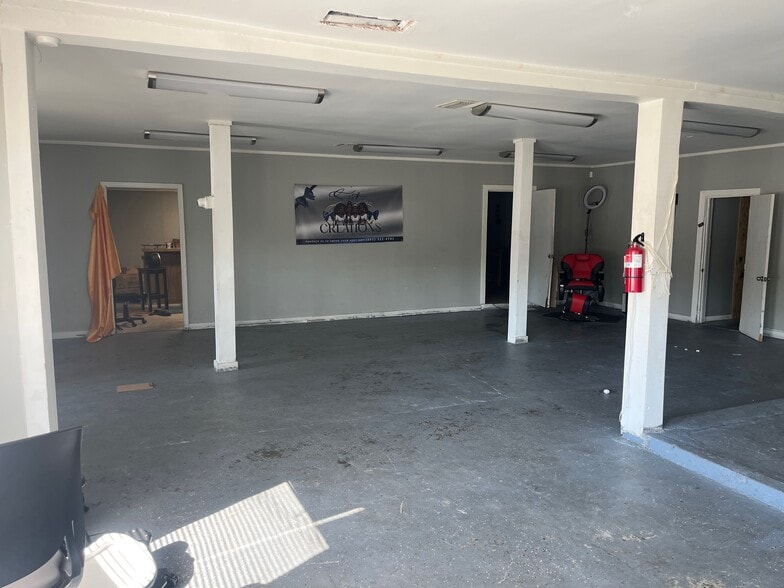 More Photos Of 5701 Us-90 Hwy, Theodore Freestanding For Sale