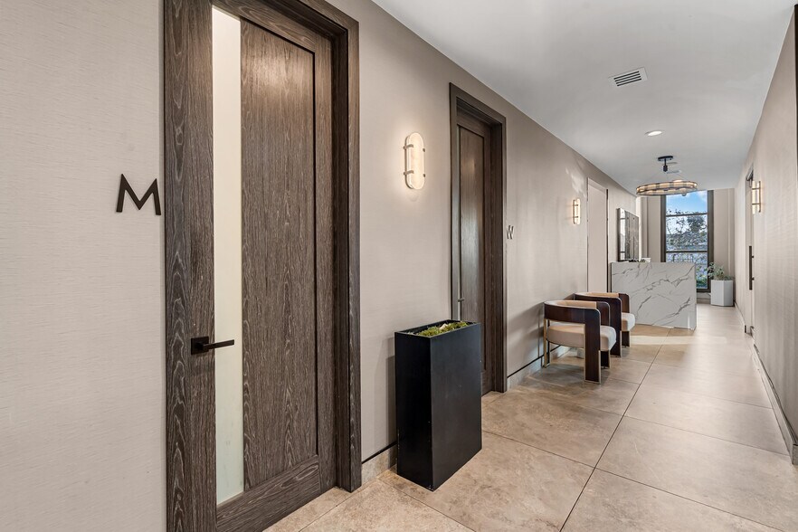 More Photos Of 4041 Wilshire Blvd, Los Angeles Office For Lease