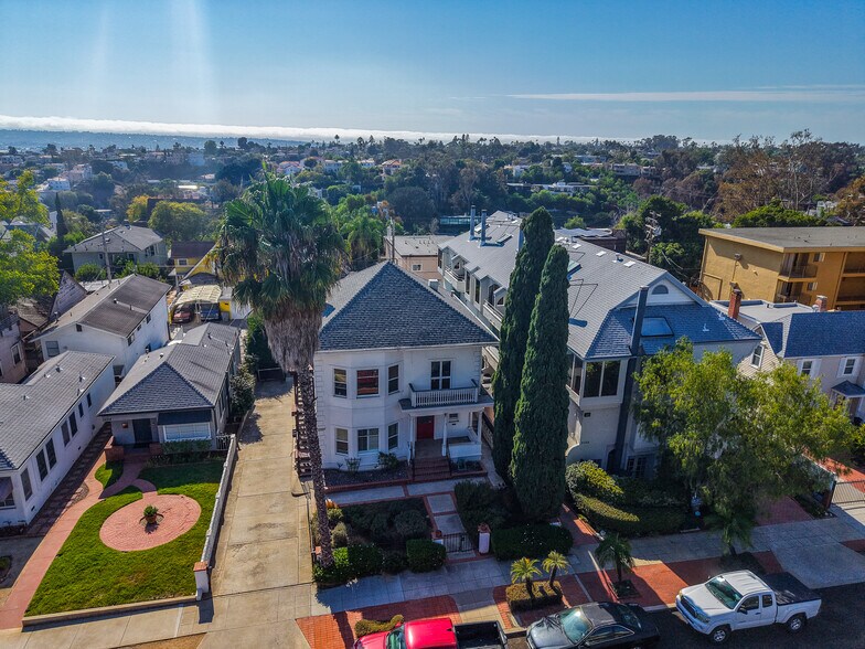 More Photos Of 3560 Front St, San Diego Multifamily For Sale