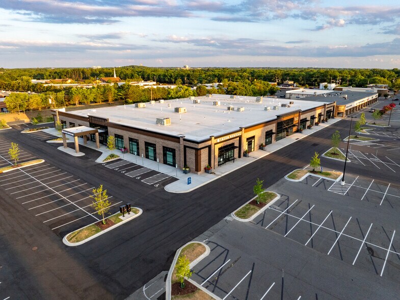 Primary Photo Of 10635 Park Rd, Charlotte Medical For Sale