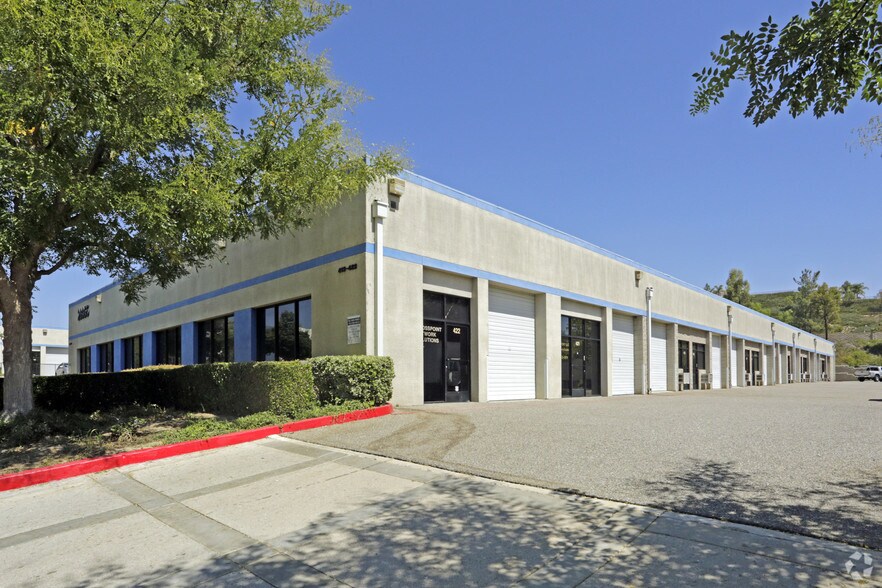 More Photos Of 28355 Industry Dr, Valencia Light Manufacturing For Lease
