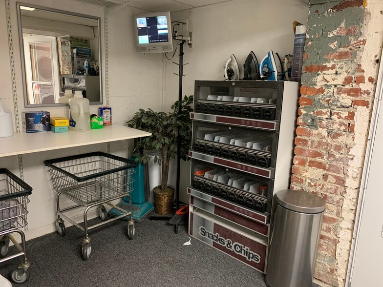 More Photos Of 3401-3403 Central St, Kansas City Apartments For Sale