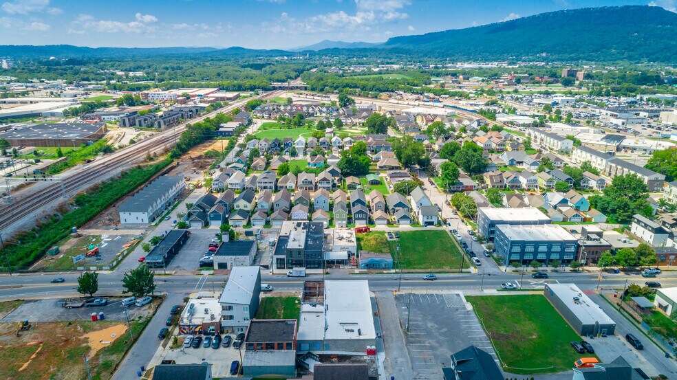 More Photos Of 615 E Main St, Chattanooga General Retail For Lease