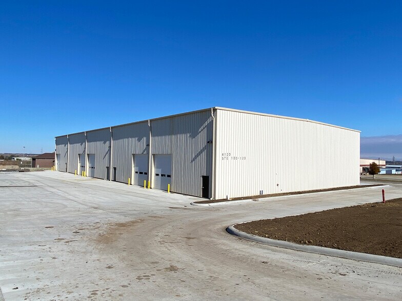 More Photos Of 4100 E Producer Ln, Sioux Falls Distribution For Lease