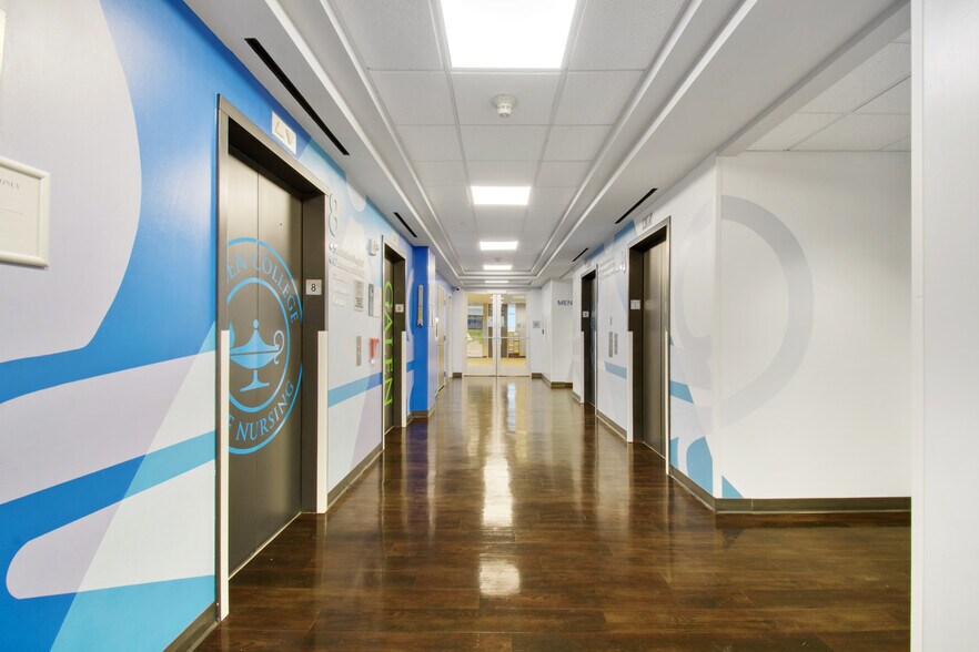 More Photos Of 7411 John Smith, San Antonio Office For Sale