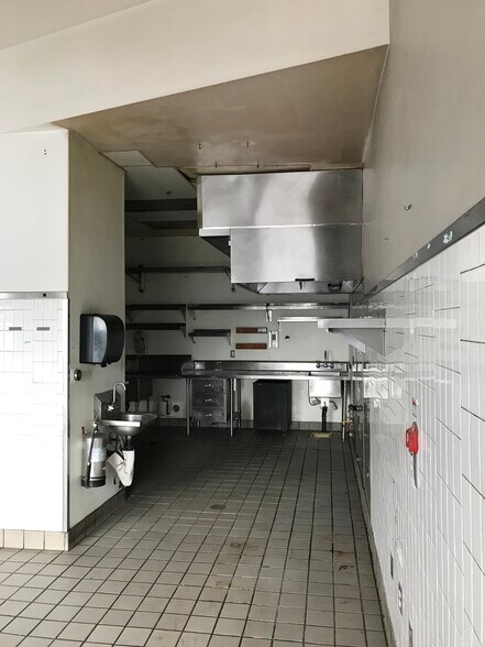 More Photos Of 6011 El Cajon Blvd, San Diego Freestanding For Sale