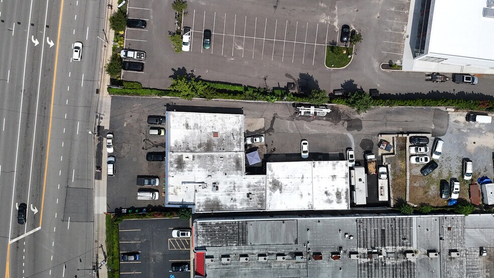 More Photos Of 1850 E Jericho Tpke, Huntington Auto Repair For Sale