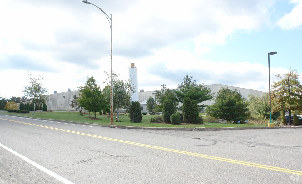 Primary Photo Of 533 Forest Rd, Hazleton Manufacturing For Sale