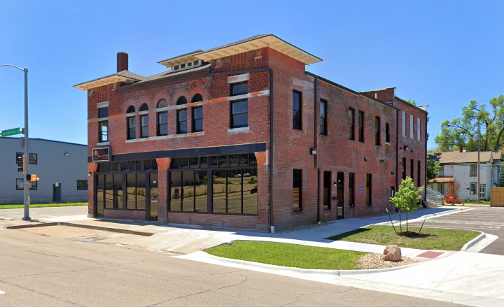 Primary Photo Of 335 SW Jackson St, Topeka Storefront Retail Office For Sale