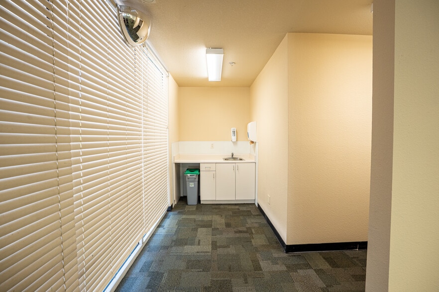 More Photos Of 570 Keyes St, San Jose Apartments For Lease