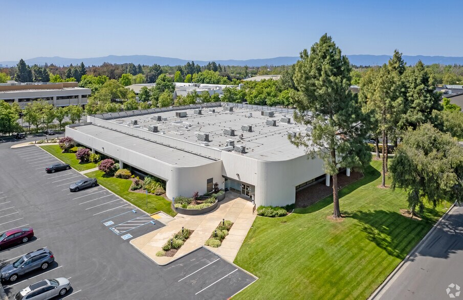 Primary Photo Of 1561 Buckeye Dr, Milpitas Light Manufacturing For Lease