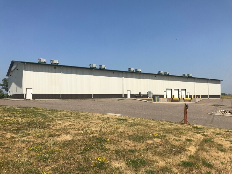 More Photos Of 209 County Road 156, Albany Showroom For Sale