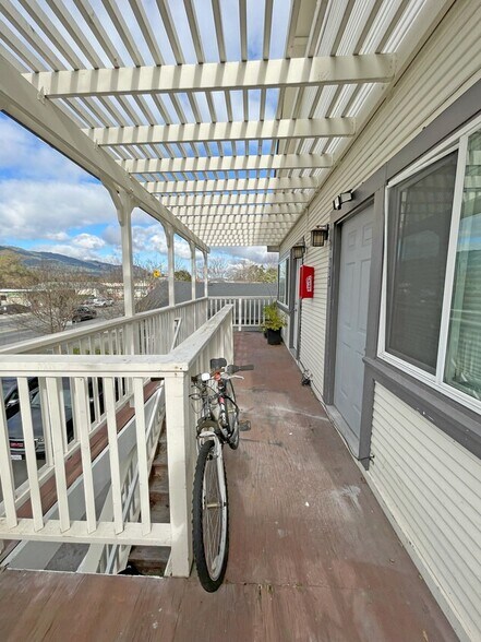 More Photos Of 17505 Sonoma Hwy, Sonoma Apartments For Sale