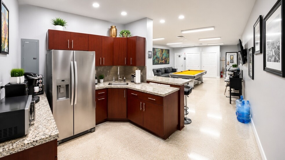More Photos Of 8600 NW 36th Ave, Miami Manufacturing For Lease