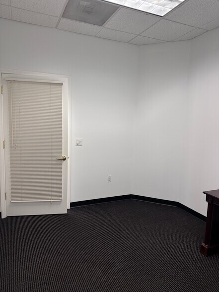More Photos Of 27345 Ortega Hwy, San Juan Capistrano Office For Lease