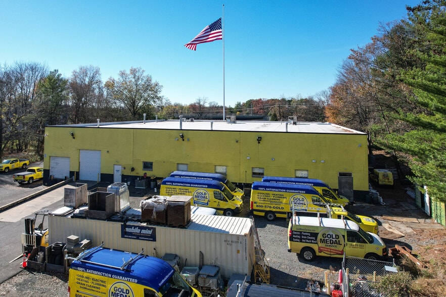 More Photos Of 11 Cotters Ln, East Brunswick Warehouse For Sale