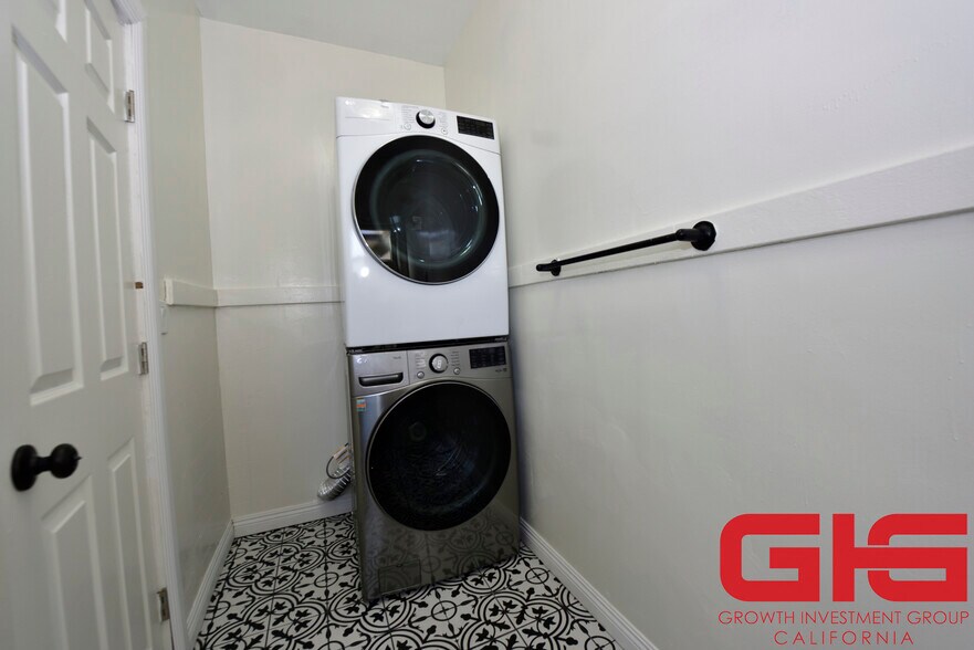 More Photos Of 902-906 S Marengo Ave, Pasadena Apartments For Sale