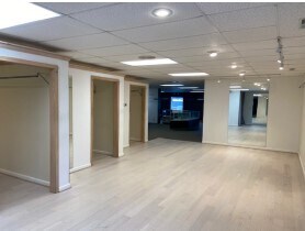 More Photos Of 236 W Northwest Hwy, Barrington Storefront Retail Office For Lease