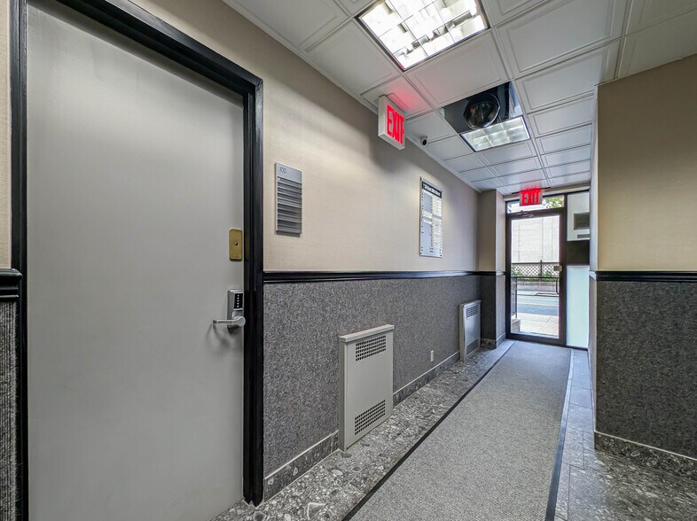 More Photos Of 36 E 36th St, New York Apartments For Lease