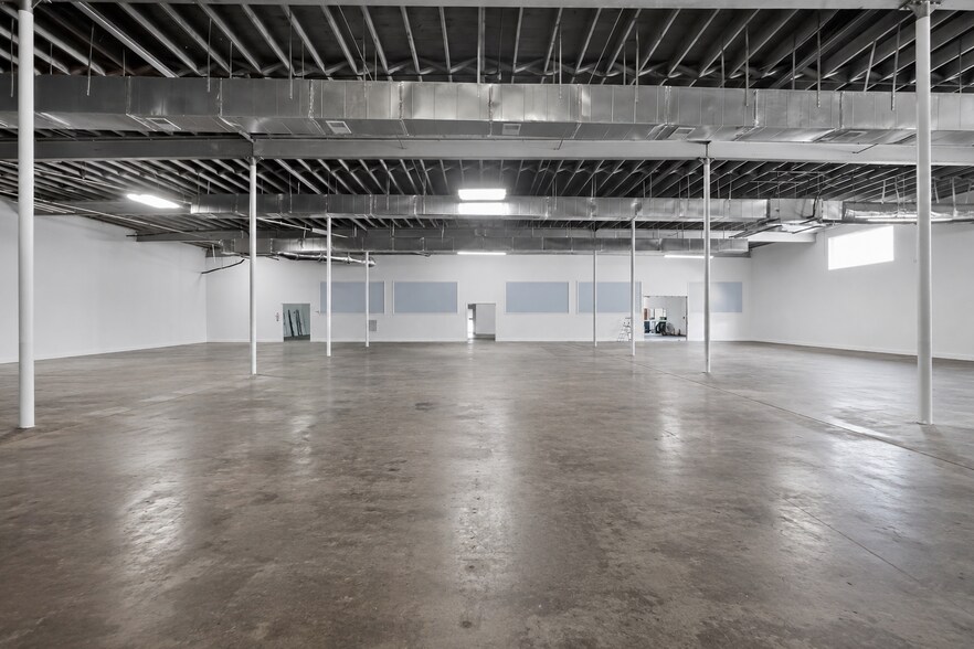 More Photos Of 1512 Garner Rd, Raleigh Warehouse For Lease