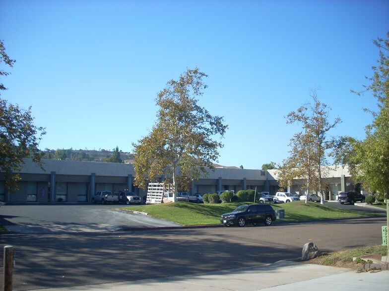 More Photos Of 1452-1548 Fayette St, El Cajon Manufacturing For Lease