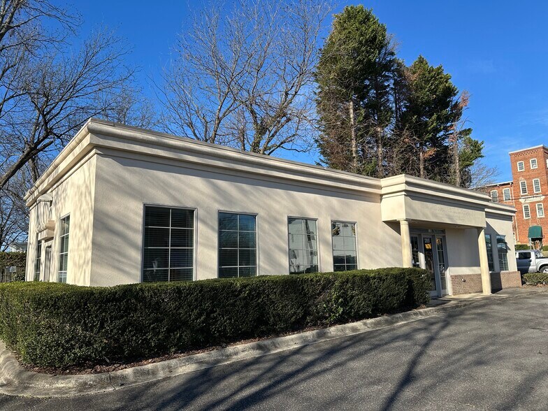 More Photos Of 285 Church St, Concord Office For Lease