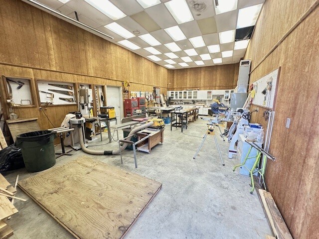 More Photos Of 920 Riser Rd, Ruston Flex For Sale