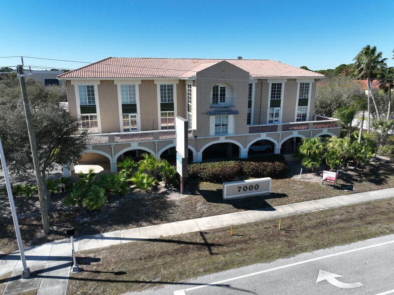 Primary Photo Of 7000 SE Federal Hwy, Stuart Office For Lease