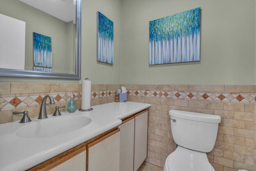 More Photos Of 1705 Bay Ave, Point Pleasant Office For Lease