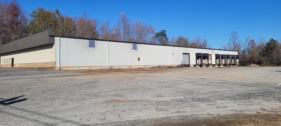 More Photos Of 1054 Canaan Rd, Roebuck Warehouse For Lease
