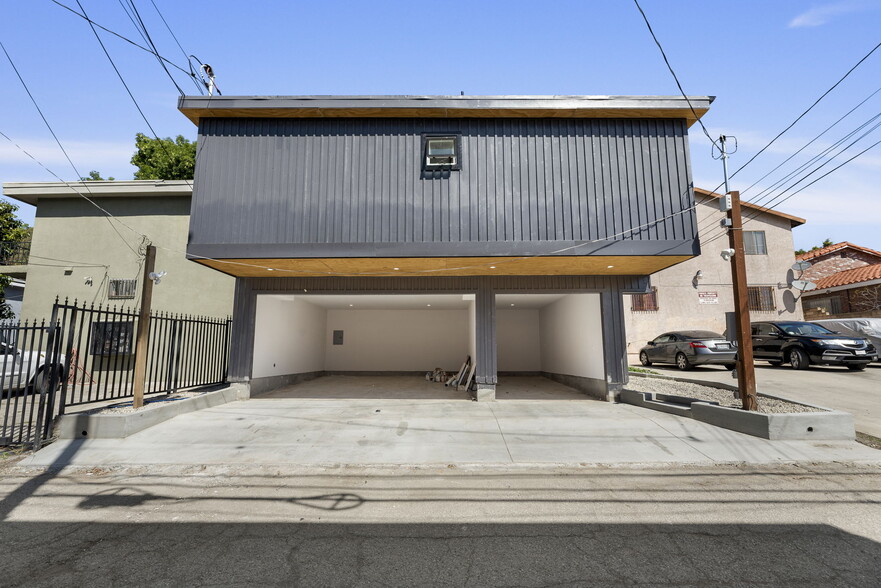 More Photos Of 5150 Ithaca Ave, Los Angeles Multifamily For Sale