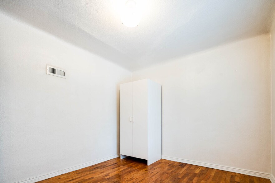 More Photos Of 127 N Pearl St, Denver Multifamily For Sale