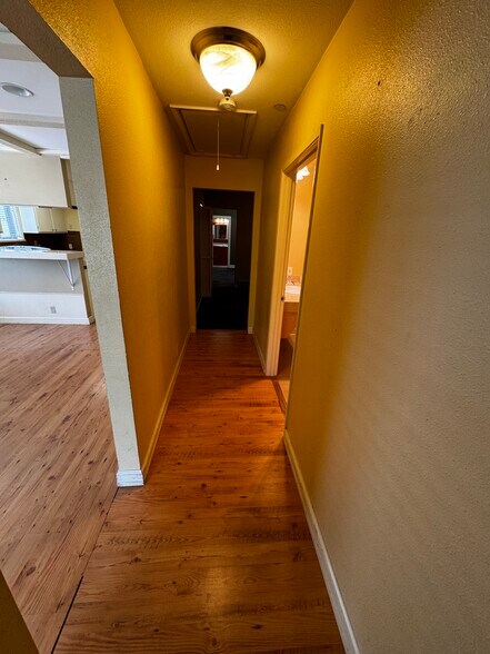 More Photos Of 612 NE 2nd Ave, Camas Office Residential For Sale