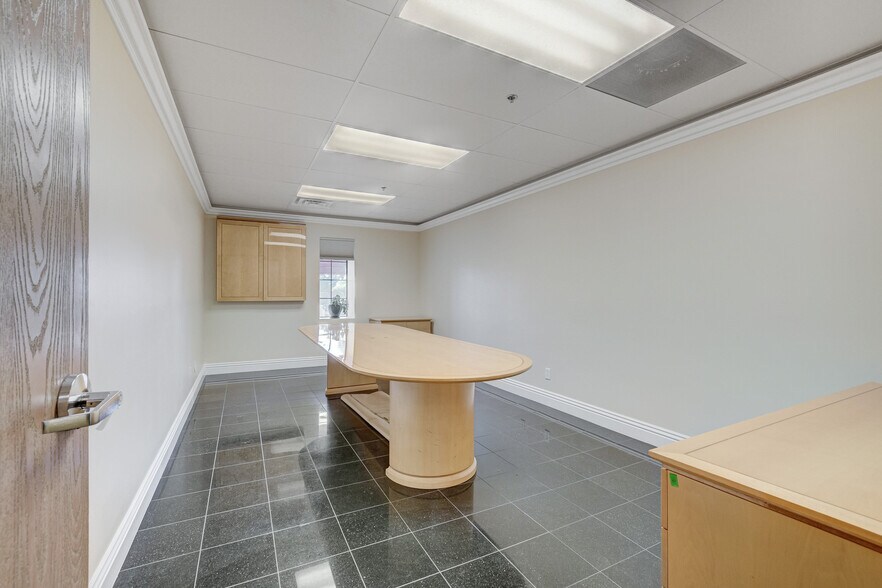 More Photos Of 3470 E Russell Rd, Las Vegas Office For Lease