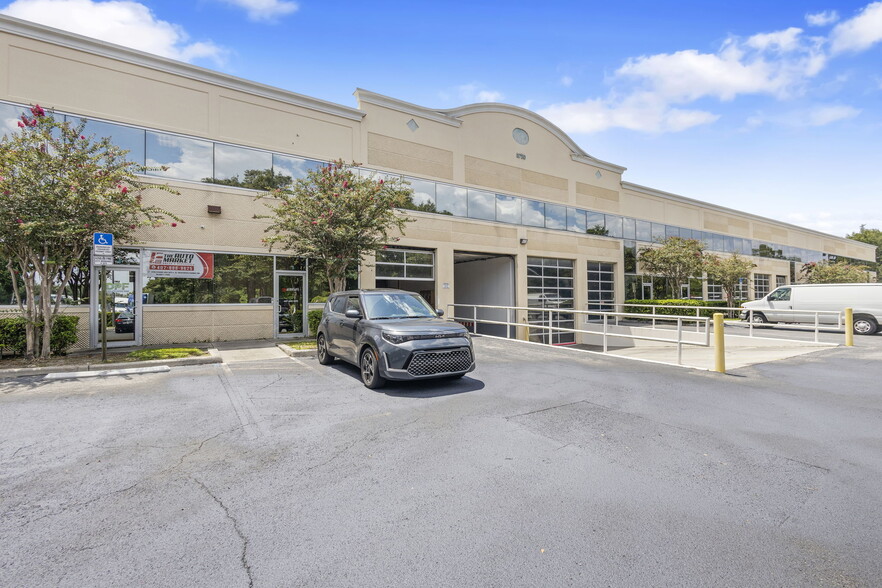 More Photos Of 8750 Exchange Dr, Orlando Warehouse For Sale