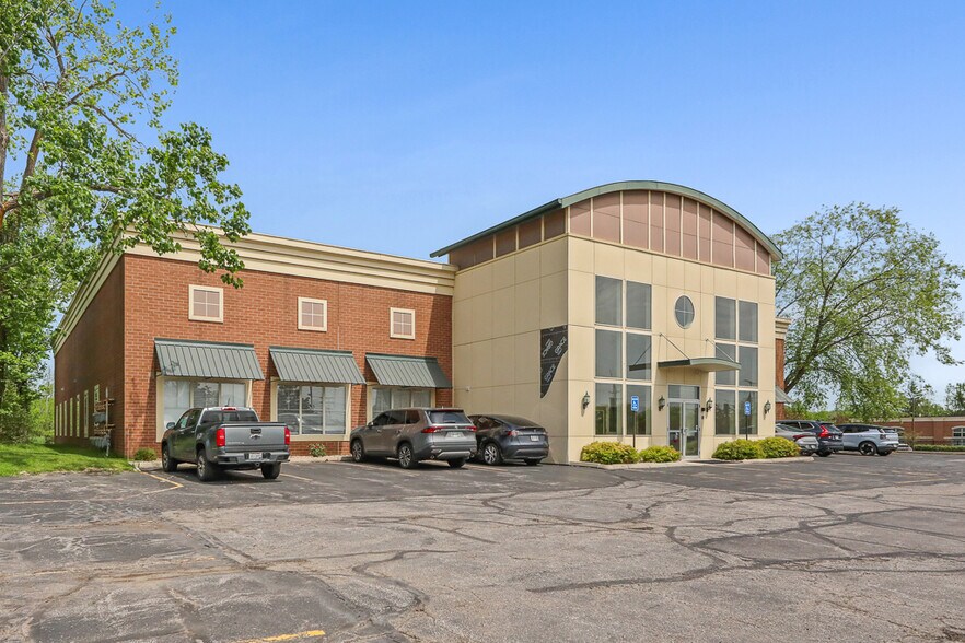 More Photos Of 32875 Solon Rd, Solon Medical For Lease