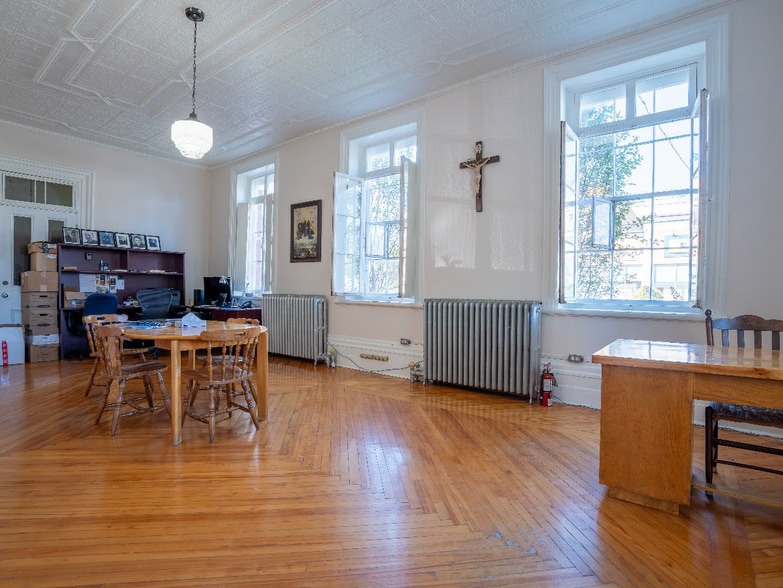 More Photos Of 1395 Rue Notre-Dame, Saint-cesaire Religious Facility For Sale