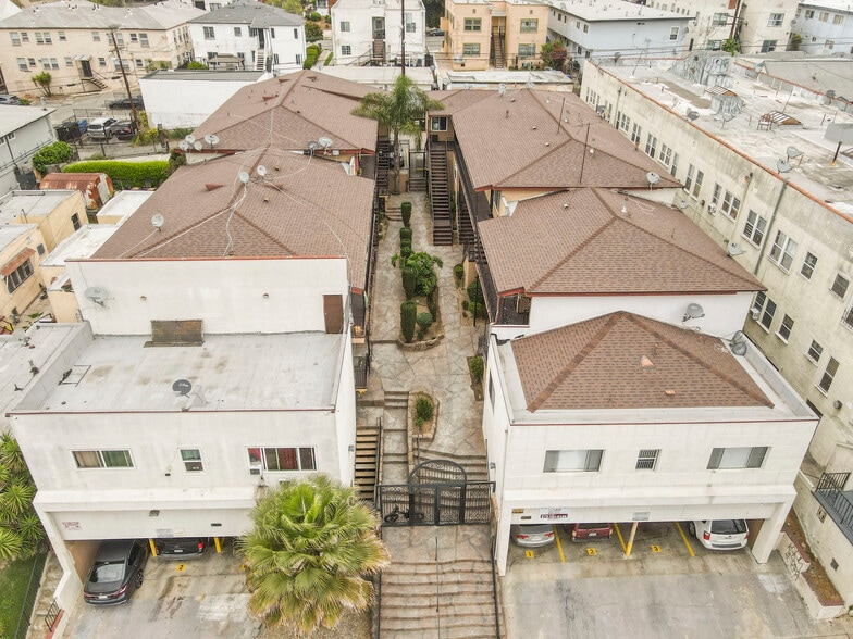 More Photos Of 4023-4027 W 28th St, Los Angeles Apartments For Sale