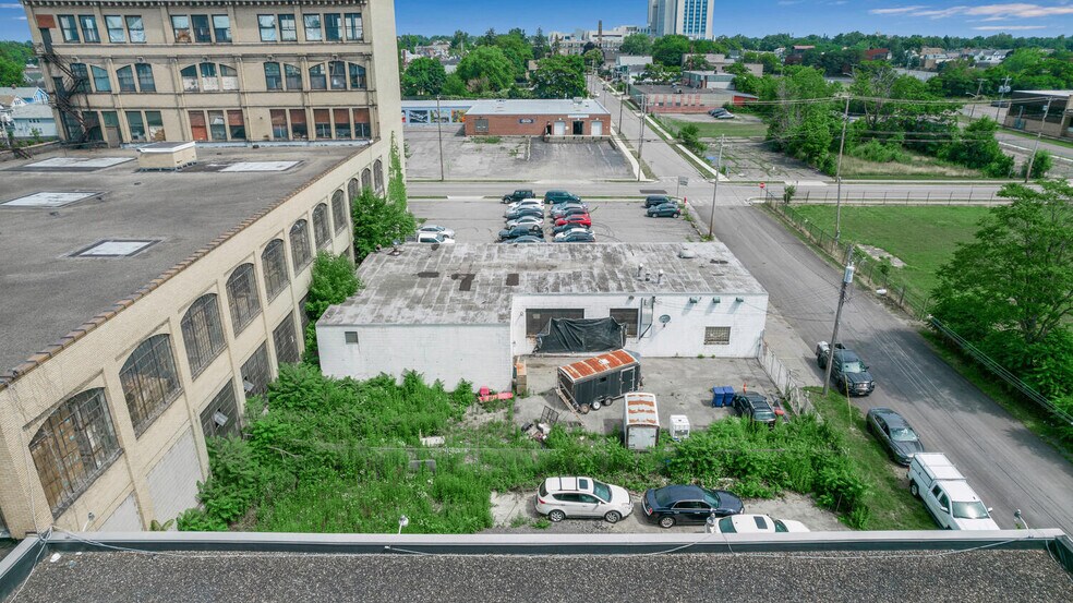 More Photos Of 142 Dutton Ave, Buffalo Warehouse For Sale