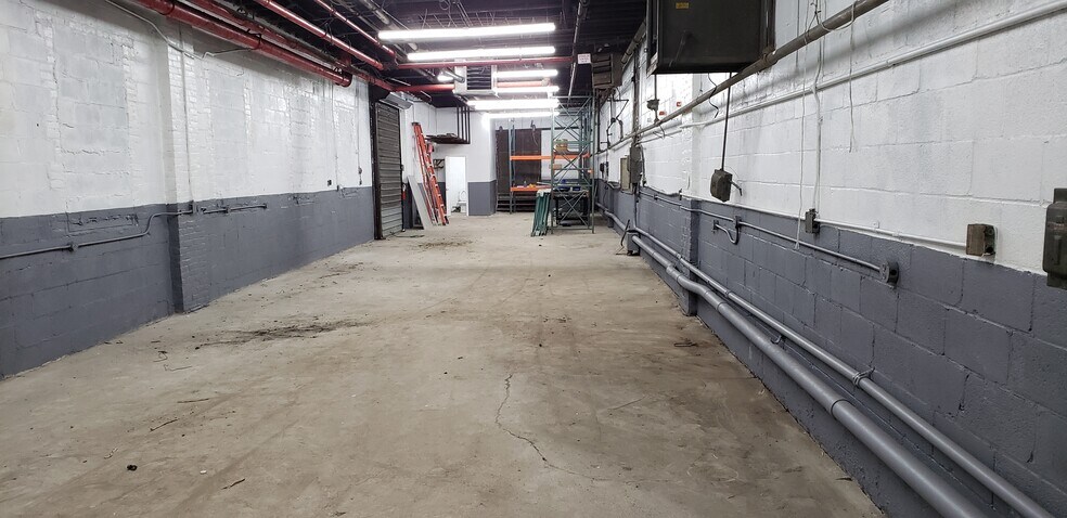 More Photos Of 429 E 164th St, Bronx Warehouse For Lease