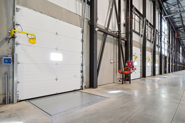 More Photos Of 1 Rue François Bricault, Pointe-aux-trembles Unknown For Lease