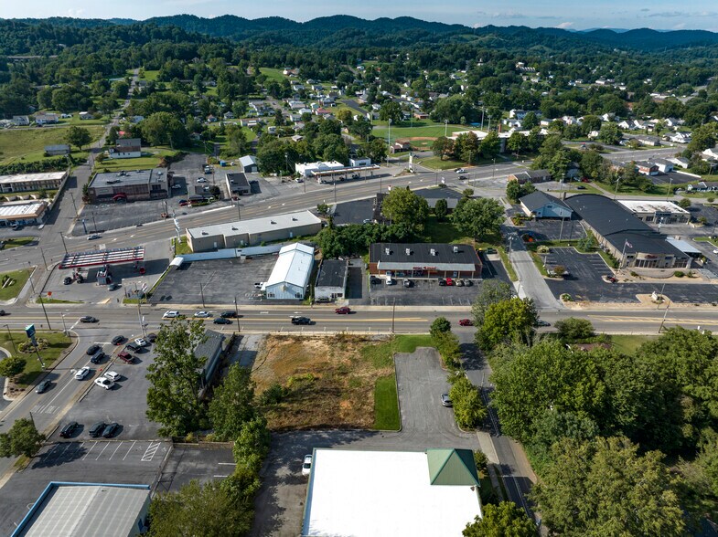 More Photos Of 2312 State st, Bristol Land For Lease