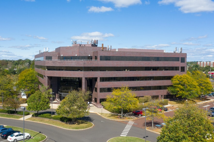 More Photos Of 3220 Tillman Dr, Bensalem Office For Lease