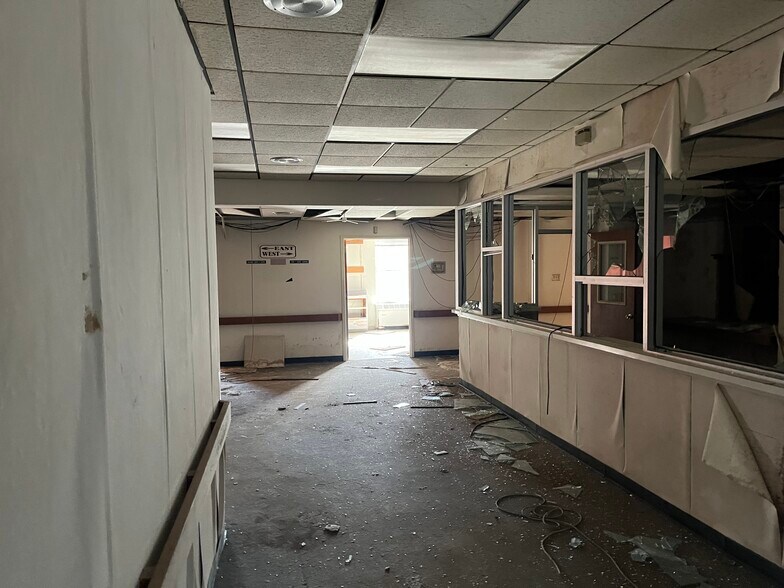 More Photos Of 407 E Ash St, Perry Medical For Sale